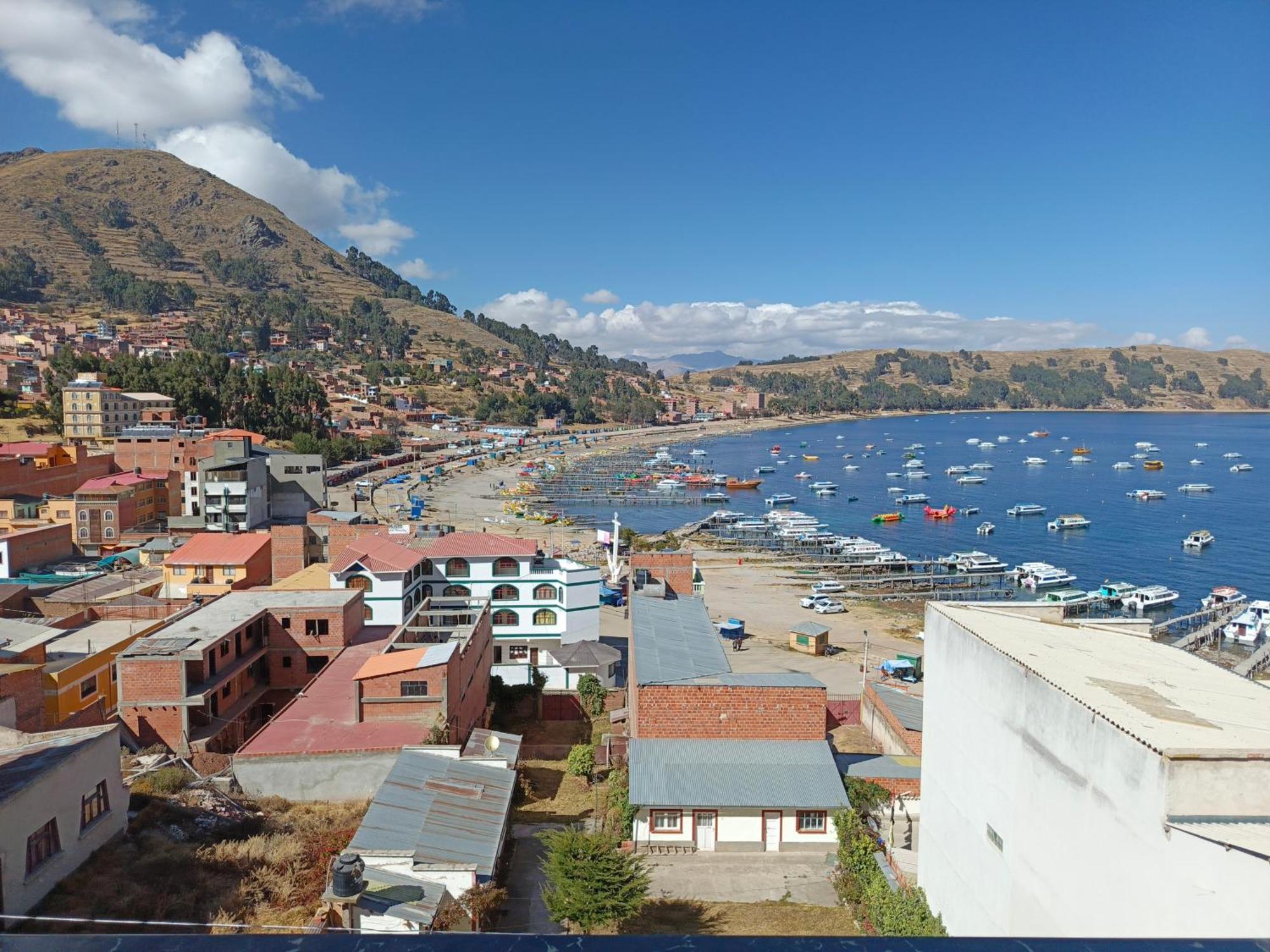 Estrella Del Lago Копакабана Екстер'єр фото